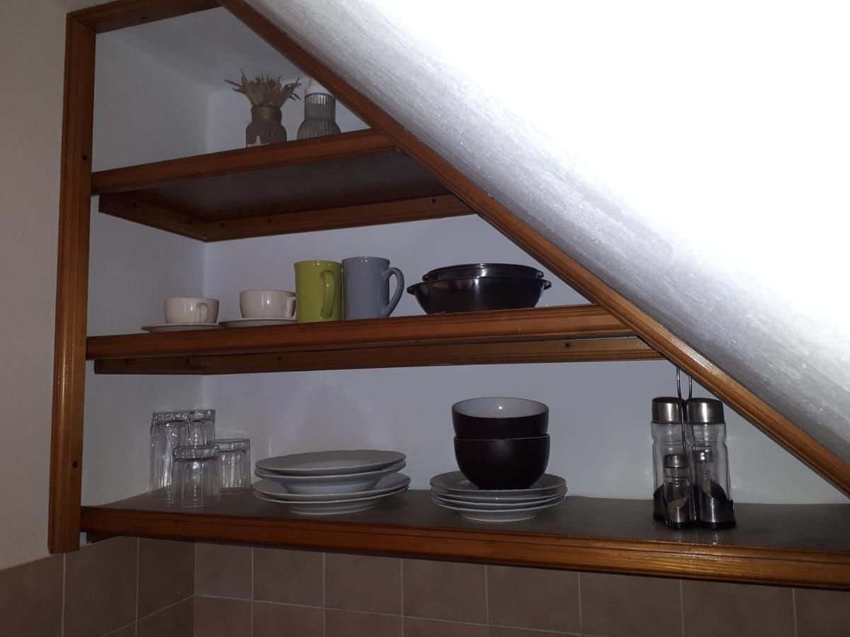 Studio With Balcony イェルサ エクステリア 写真